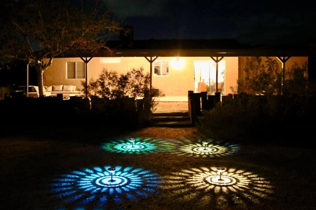 Cheerful 2Bedroom Home With Hot Tub And Cowboy Pool In Joshua Tree Exterior photo