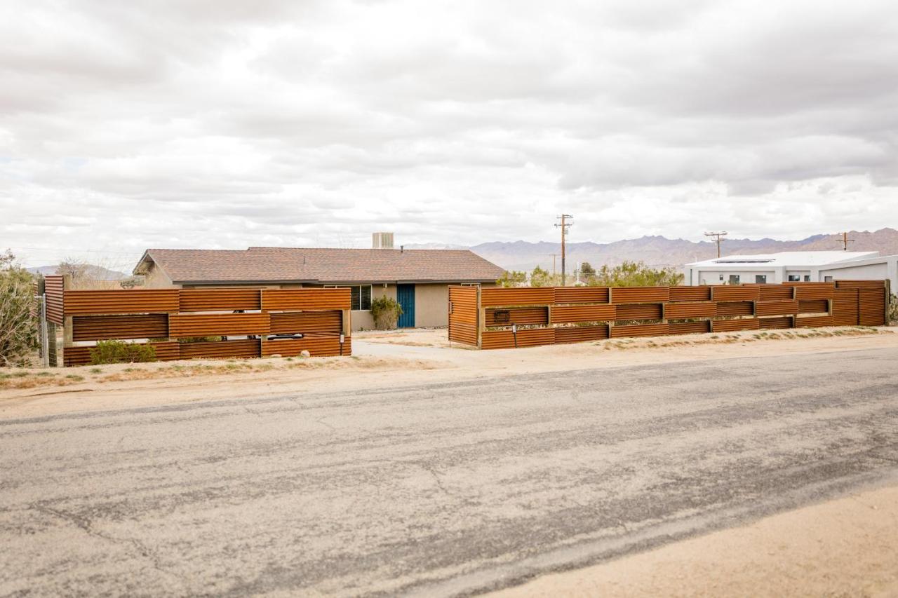 Cheerful 2Bedroom Home With Hot Tub And Cowboy Pool In Joshua Tree Exterior photo